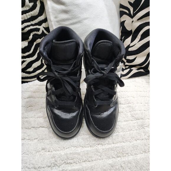 Jordan 1 Mid Triple Black 5.5Y - Picture 3 of 7